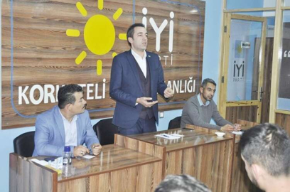 İYİ Parti mahalle temsilcileri ile toplandı