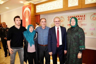 Vali, şehit ailelerini ağırladı 