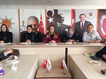 Ak Parti İl Kadın Kollarından tebrik ziyareti