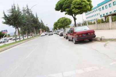 Hastane önü tehlike saçıyor