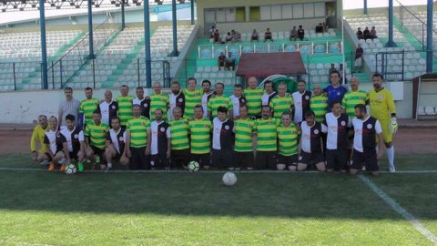 Futbolun usta ayakları sahaya indi
