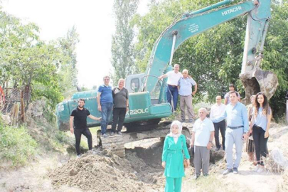 Ak Parti dere temizliğini inceledi
