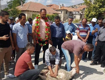 Ali Gürbüz baba ocağında