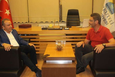 Böcek, Korkuteli Cumhuriyet’ini ziyaret etti