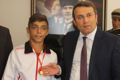 Çimşit’ten şampiyonlara altın