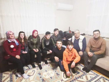  Ak Gençlikten Tutulmaz’a ziyaret