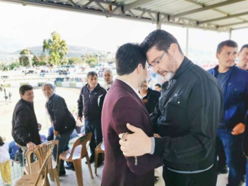 Başkan İşlek, Demre'de havut kuşatma törenine katıldı