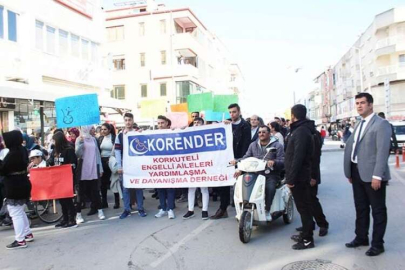 Engelliler için kortej yapıldı