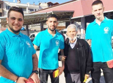 Ülkücüler Engelliler gününde Broşür Dağıttı