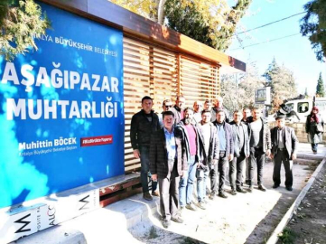 Aşağıpazar'a muhtar evi