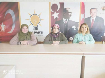 Ak Kadınlar haftalık toplantısını gerçekleştirdi
