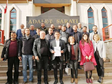 Korkuteli CHP’de yeni yönetim mazbatasını aldı