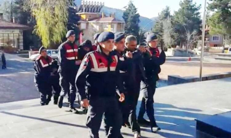 Akaryakıt hırsızlarına Jandarma'dan 'yol kapanı' 