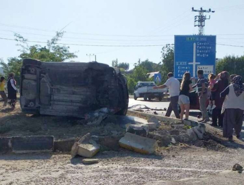 Çevre yolunda kaza: 2 yaralı   