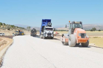  Naldöken yolu asfaltlanıyor