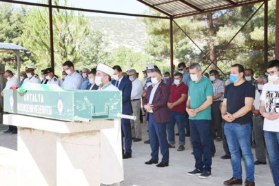   Antalya Vali Yardımcısı Sezgin’in acı günü    