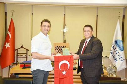 AESOB Başkanı Dere'den İşlek’e teşekkür ziyareti