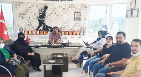 Engelsizler Derneğinden Özel Umut’a ziyaret
