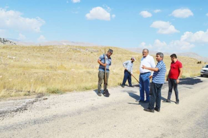 Korkuteli Beğiş-Avdan grup yolunda bakım onarım 