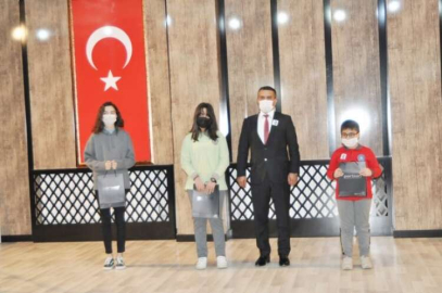 Dereceye giren öğrenciler ödüllendirildi