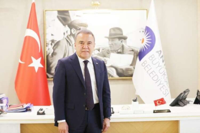 Başkan Böcek’ten Öğretmenler günü mesajı