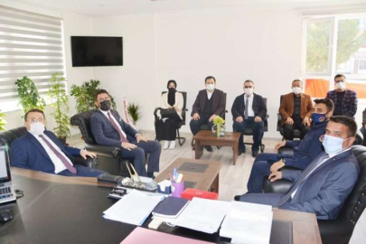 Protokol’den Müdür Tak’a ziyaret