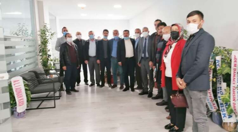 İYİ PARTİ’DEN ARSLAN’A ‘HAYIRLI OLSUN’ ZİYARETİ 