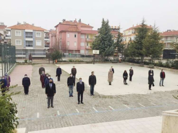  KORKUTELİ’NDE BAYRAK TÖRENİ YAPILDI