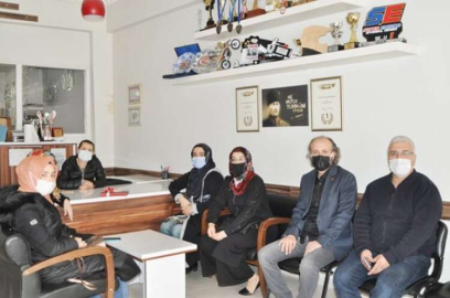 SAADET GAZETECİLER GÜNÜNÜ KUTLADI