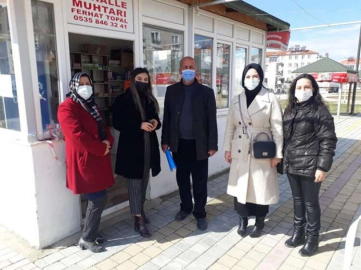 AK KADINLAR KARŞIYAKA MAHALLESİ’NDE