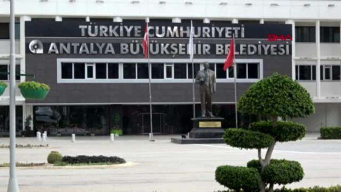 BÜYÜKŞEHİR İSKELE VE PLAJ DÜZENLEME İŞLERİ YAPTIRACAK
