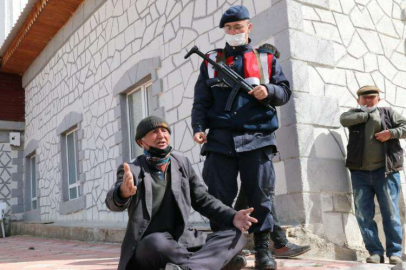OSMANKALFALAR’DA MAHALLE HALKI AYAKLANDI