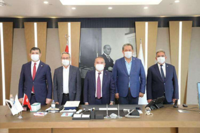 CHP’Lİ VEKİLLERDEN BAŞKAN BÖCEK’E ZİYARET