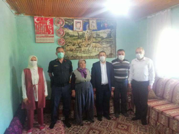 ŞEHİT AİLESİNE TAZİYE ZİYARETİ 