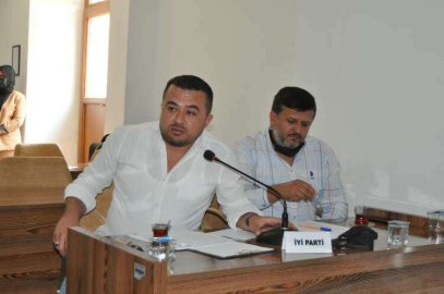 KORKUTELİ MECLİSİNDE TUVALET POLEMİĞİ