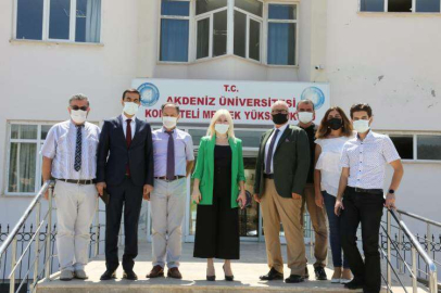 REKTÖR ÖZKAN’DAN KORKUTELİ MYO’YA ZİYARET