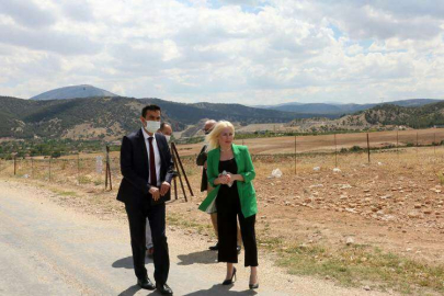 KORKUTELİ LAVANTA BAHÇELERİ ÇEKİM MERKEZİ OLACAK 