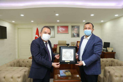  BAŞKAN BÖCEK’TEN SİYASİ PARTİLERE TEŞEKKÜR ZİYARETİ