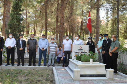 KORKUTELİ’NDE ŞEHİTLİKLER ZİYARET EDİLDİ