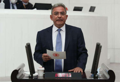“KAŞ’TA 9 BİNDEN FAZLA BİNA İMAR AFFINDAN YARARLANDI”