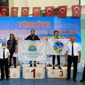 SENA AMİNE NUR ÖZGEN İTALYA YOLCUSU