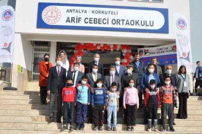 KORKUTELİ’NDE 4006 TUBİTAK BİLİM FUARI AÇILDI