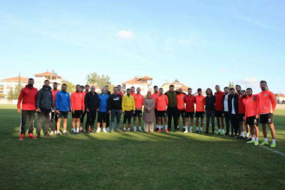  MHP’DEN KORKUTELİSPOR’A MORAL ZİYARETİ