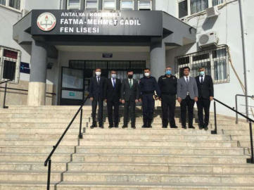 KORKUTELİ PROTOKOLÜNDEN OKUL ZİYARETİ