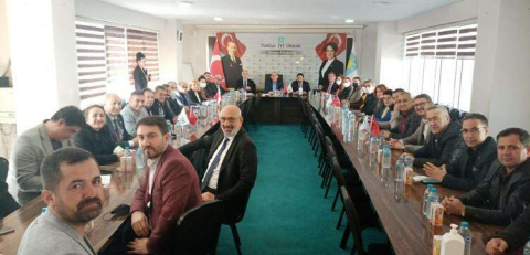 İYİ PARTİ İLÇE BAŞKANLARI TOPLANTISI GERÇEKLEŞTİ	