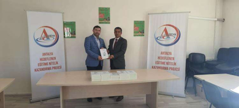 İLÇE MÜFTÜLÜĞÜNDEN KİTAP BAĞIŞI