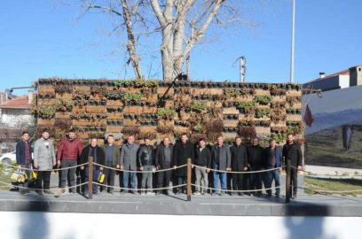 KÜÇÜKKARASUCU GÜMBÜR GÜMBÜR 