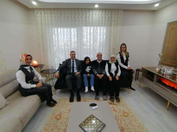  MÜDÜR ER HER AN KAPINIZI ÇALABİLİR