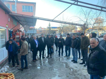 BAŞKAN ERSAN’DAN ESNAFA YEMEK İKRAMI