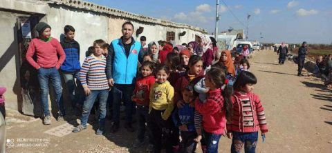 SURİYE’DE ÇOCUKLARIN AYAKLARI ÜŞÜMEYECEK